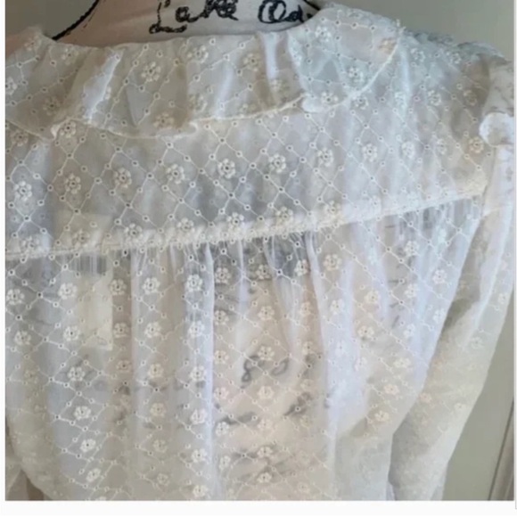 🍁 Anthropologie Cream Wrap Lace Blouse with Eyelet Fabric and Ruffle Details - Picture 4 of 4